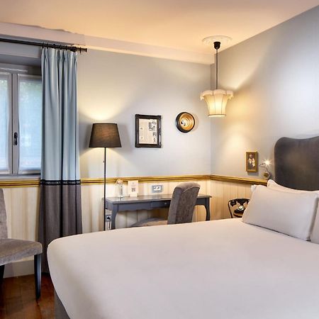 Les Plumes Hotel Parigi Esterno foto