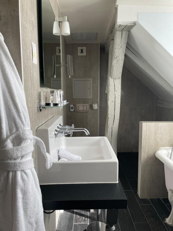 Les Plumes Hotel Parigi Esterno foto