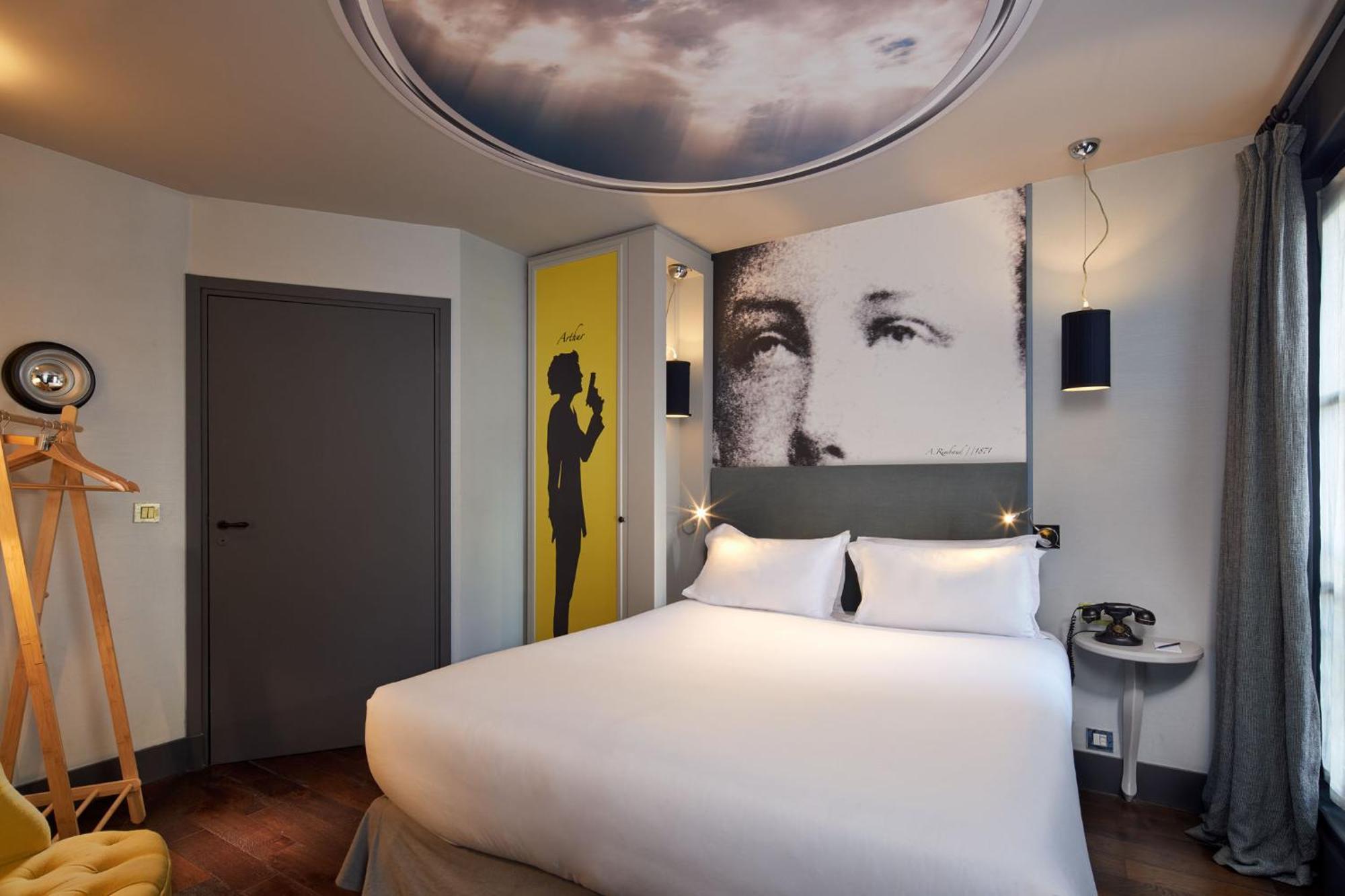 Les Plumes Hotel Parigi Esterno foto