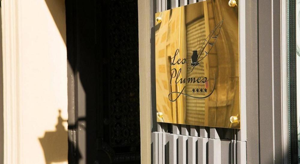 Les Plumes Hotel Parigi Esterno foto