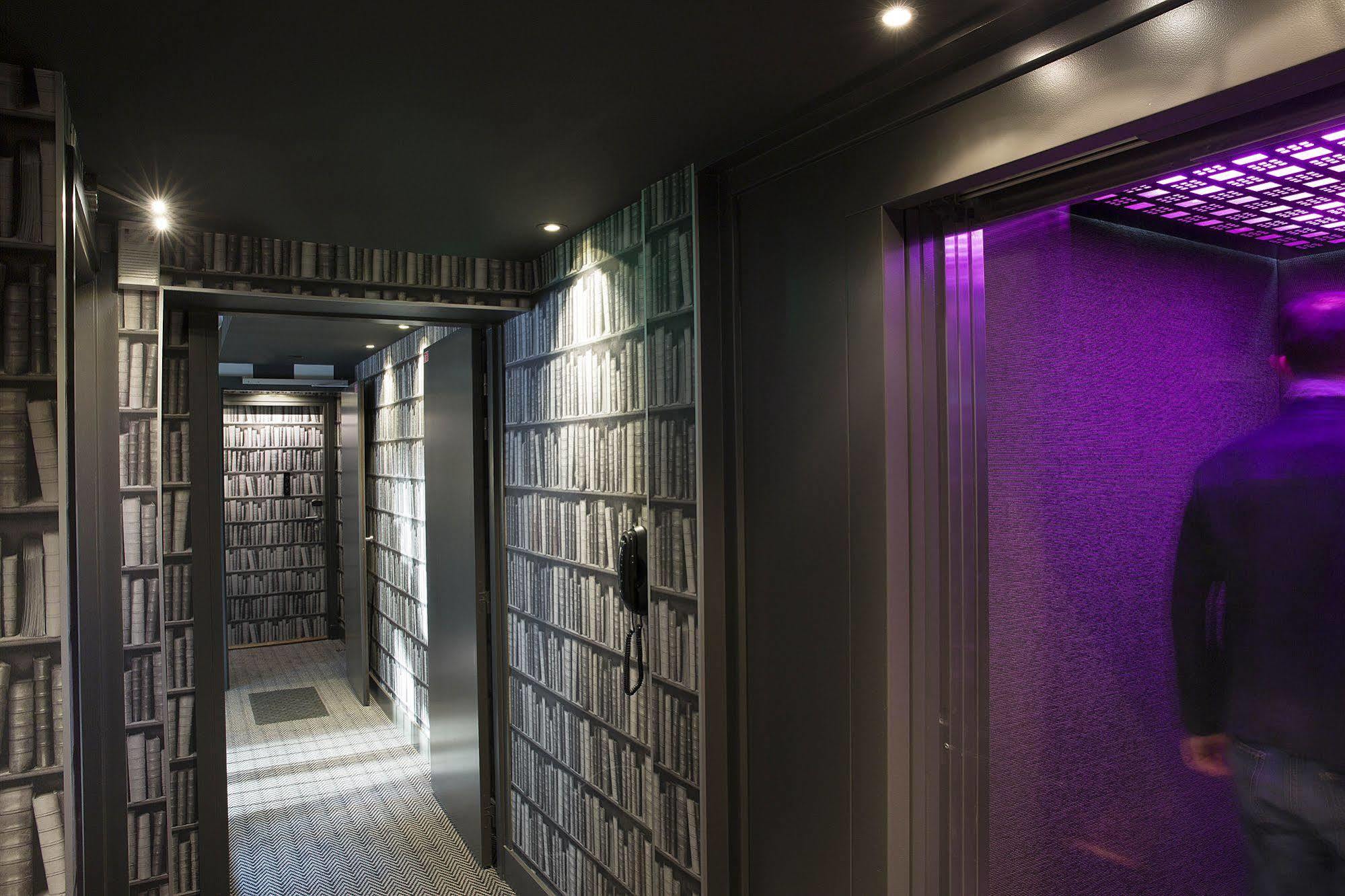 Les Plumes Hotel Parigi Esterno foto